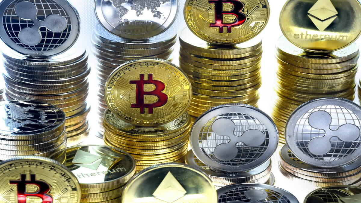 previsioni 2025 per bitcoin e ether in rosso, ma con ottimismo nel settore delle criptovalute e blockchain.