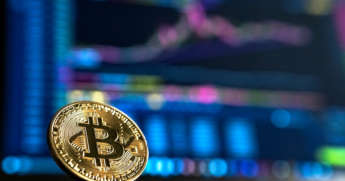 Moneta Bitcoin dorata a simboleggiare la sidechain Liquid Network colpita dal bug da $320 milioni