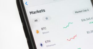 Moneta digitale che rappresenta la crittografia Bitcoin ed Ethereum minacciata da un futuro attacco quantistico