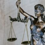 Martelletto da giudice su una scrivania, simbolo del processo a Samourai Wallet
